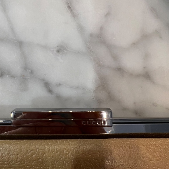 Vintage Gucci slide closure handbag - Picture 3 of 16